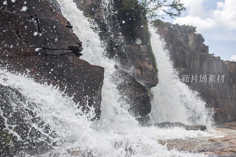 瀑布在Chapada dos Veadeiros